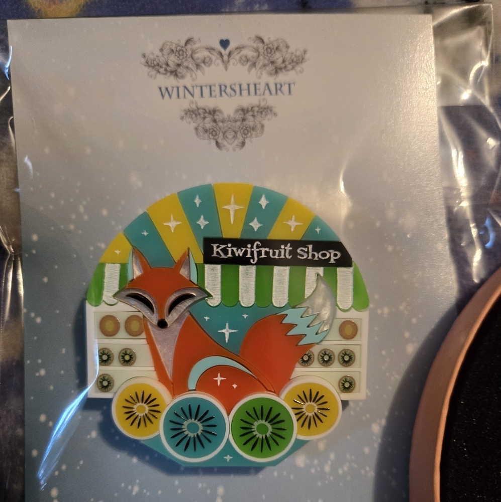 Wintersheart Kiwi Shop Brooch
